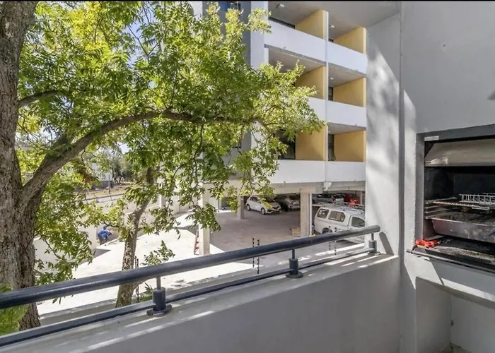 The Den At 41- Parking Included